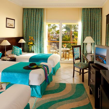 Hotel Sierra Sharm El Sheikh Exterior foto A room at the Hilton Sharm El Sheikh