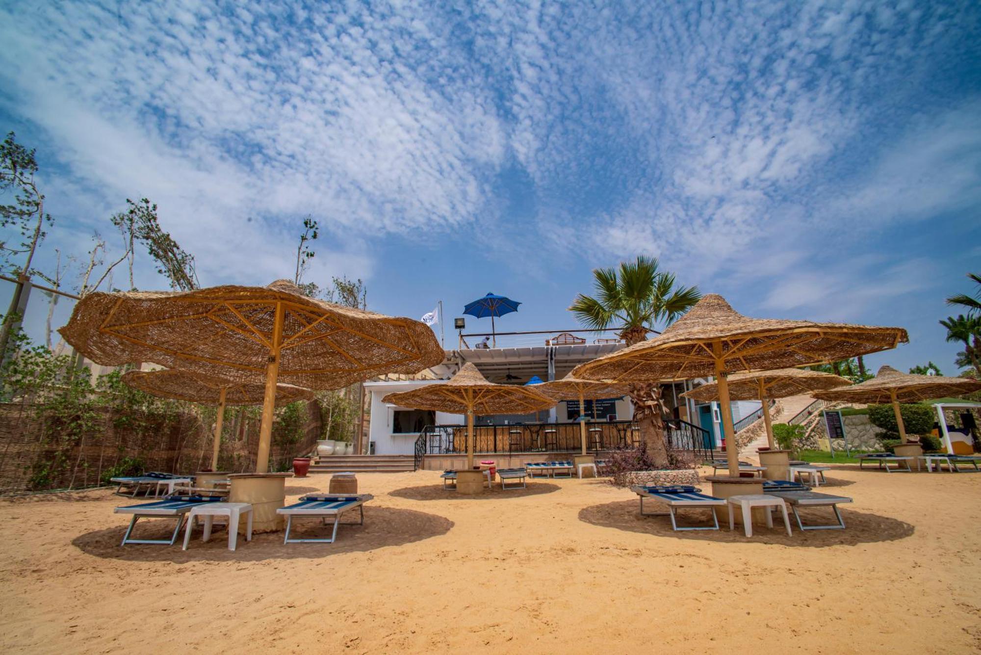 Hotel Sierra Sharm El Sheikh Exterior foto The beach at the resort