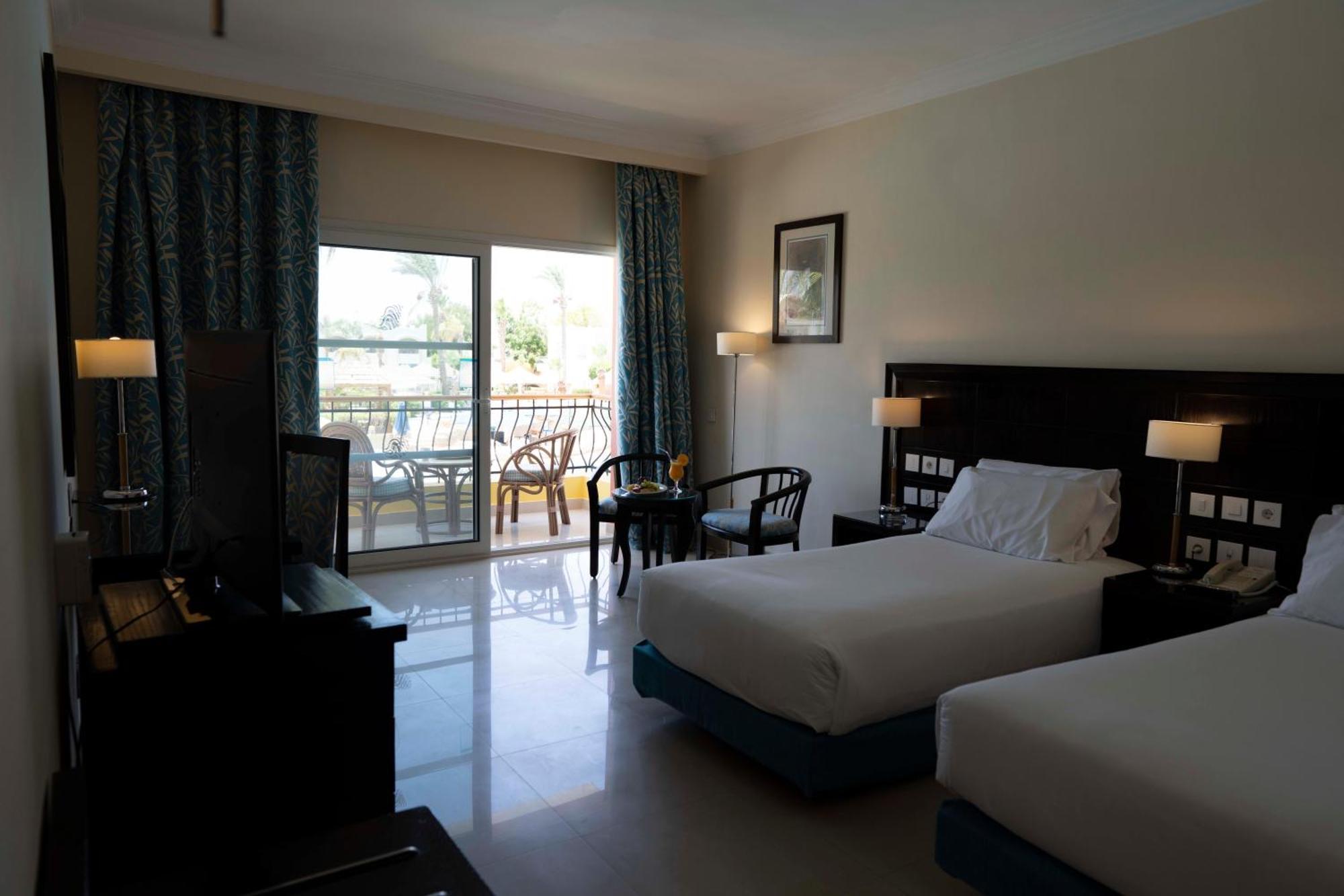 Hotel Sierra Sharm El Sheikh Exterior foto A room at the hotel